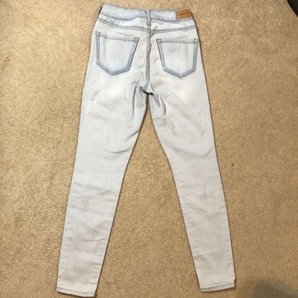 Light jeans - Picture 2 of 2